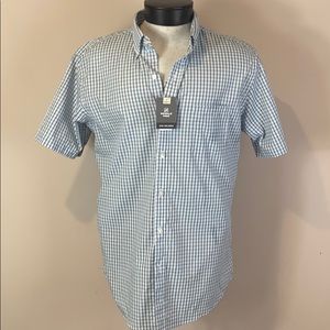 Men’s L short sleeve shirt by Van Heusen
